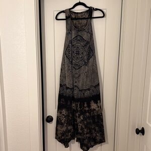 Elegant Black and Gray Midi Dress